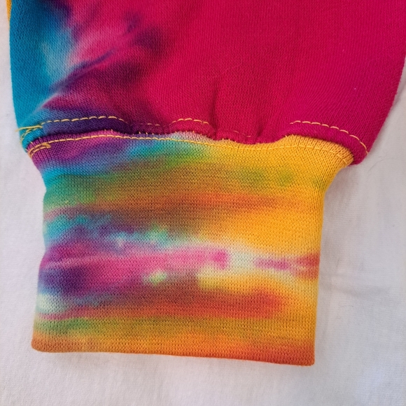 NWT Appalachian State University Tie Dye Sweatshirt. Unisex - Picture 6 of 9